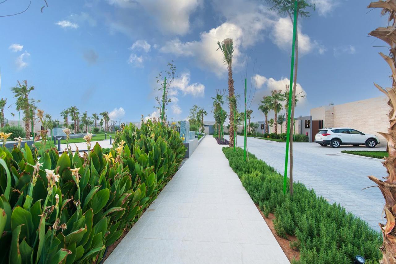 Q Hotel Resorts -Riade Exterior foto