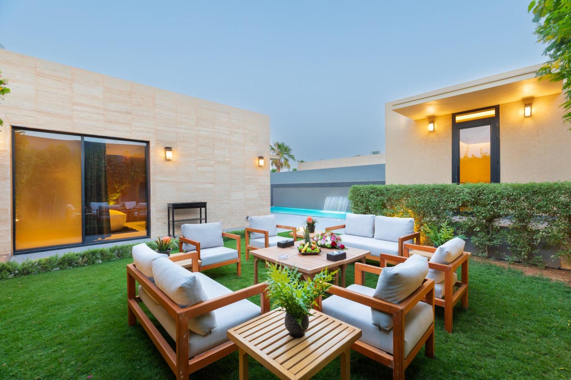 Q Hotel Resorts -Riade Exterior foto